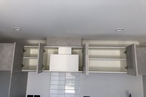 Photo of property in 2 Opaoa Way, Aotea, Porirua, 5024