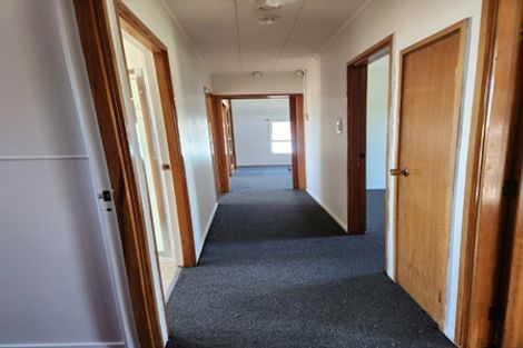 Photo of property in 180 Mahia Road, Wattle Downs, Auckland, 2103