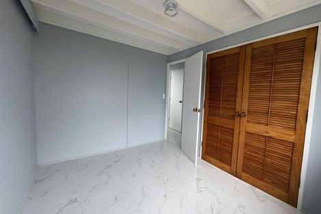 Photo of property in 37b Wade River Road, Stanmore Bay, Whangaparaoa, 0932