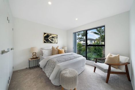 Photo of property in 8/105 Hobsonville Road, West Harbour, Auckland, 0618