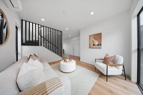 Photo of property in 2e Rangitoto Terrace, Milford, Auckland, 0620