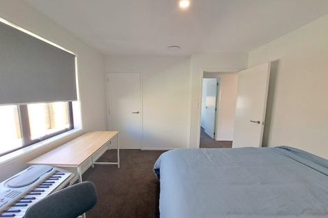 Photo of property in 10 Rehua Place, Waiwhakaiho, New Plymouth, 4312