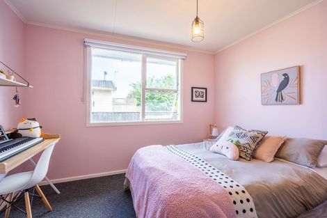 Photo of property in 16 Kaka Road, Raumati Beach, Paraparaumu, 5032
