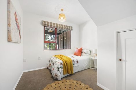 Photo of property in 29a Cave Road, Houghton Bay, Wellington, 6023