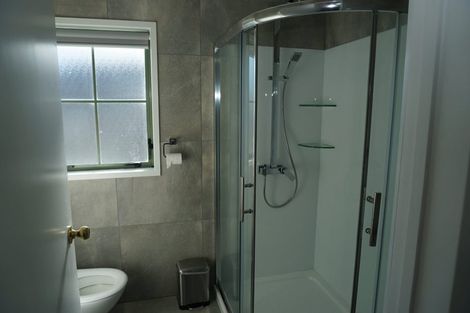 Photo of property in 1/70 Uxbridge Road, Mellons Bay, Auckland, 2014