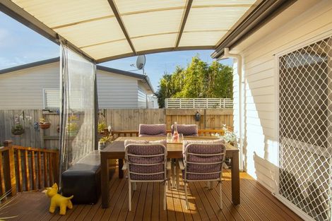 Photo of property in 11 Kamahi Crescent, Papamoa Beach, Papamoa, 3118