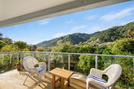 Photo of property in 45 Dorset Street, Picton, 7220