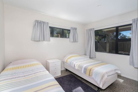 Photo of property in 2/9 Alberta Street, Acacia Bay, Taupo, 3330
