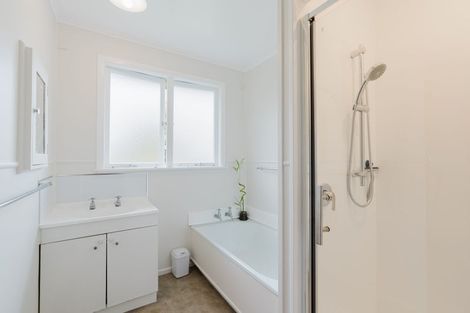 Photo of property in 40 Nevada Road, Silverdale, Hamilton, 3216