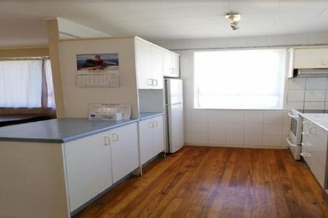 Photo of property in 103 Cascades Road, Pakuranga Heights, Auckland, 2010