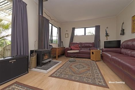 Photo of property in 214 Motutara Road, Muriwai, Waimauku, 0881