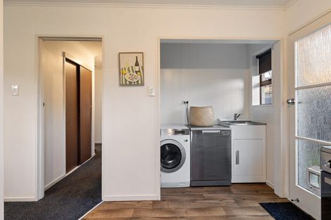 Photo of property in 32 Redwood Grove, Hokowhitu, Palmerston North, 4410