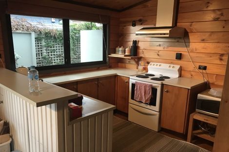 Photo of property in 6 Aries Place, Kawaha Point, Rotorua, 3010