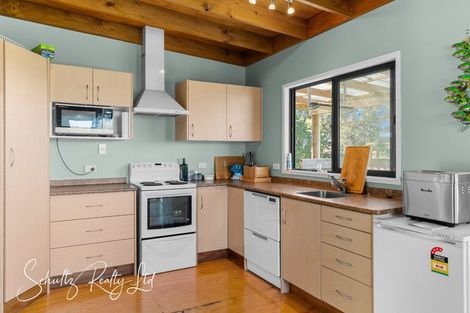 Photo of property in 32 Nikau Lane, Maungaturoto, 0520