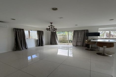 Photo of property in 5a Thurston Place, Bucklands Beach, Auckland, 2012