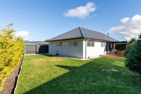 Photo of property in 15 Salisbury Crescent, Wallaceville, Upper Hutt, 5018