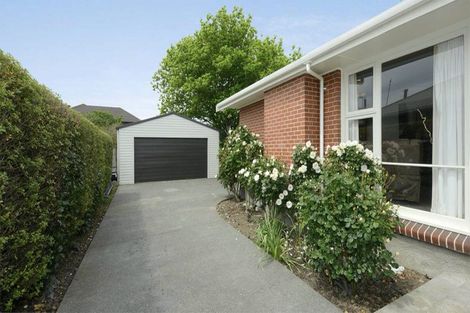 Photo of property in 12 Longmuir Street, Ilam, Christchurch, 8041