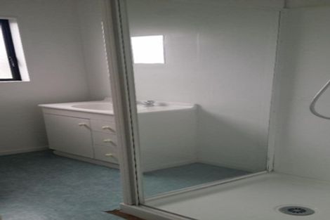 Photo of property in 26 Barneys Farm Road, Clendon Park, Auckland, 2103