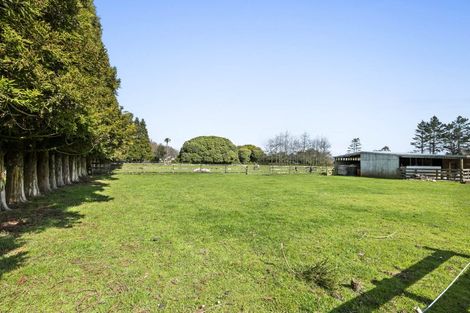 Photo of property in 14 Flint Road West, Stratford, 4332