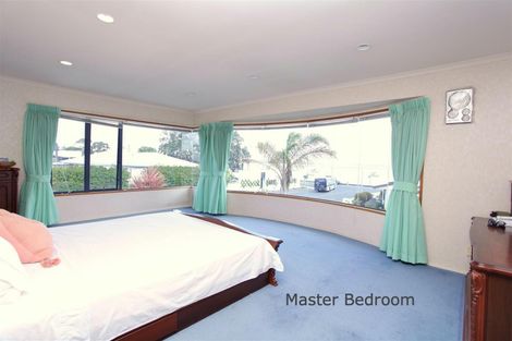 Photo of property in 2 Devon Road, Bucklands Beach, Auckland, 2012