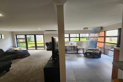 Photo of property in 86a Barrys Road, Glendene, Auckland, 0602