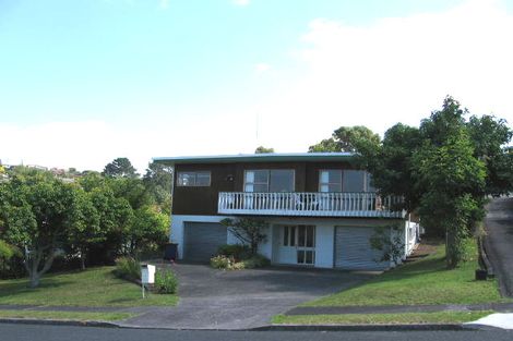 Photo of property in 4 Montclair Rise, Browns Bay, Auckland, 0630
