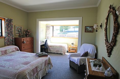 Photo of property in 15 Kelvin Street, South Hill, Oamaru, 9400