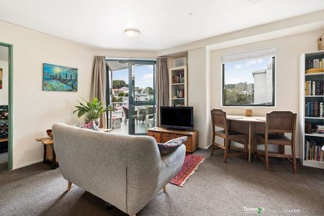 Photo of property in Palm Grove Apartments, 16/13b Palm Grove, Berhampore, Wellington, 6023