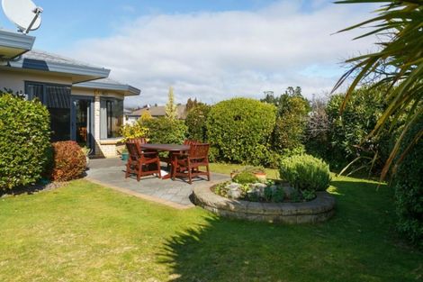 Photo of property in 32 Balmoral Drive, Hilltop, Taupo, 3330