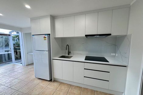 Photo of property in 1/3 Manutara Avenue, Forrest Hill, Auckland, 0620