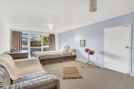 Photo of property in 2 Ashford Place, Havelock North, 4130