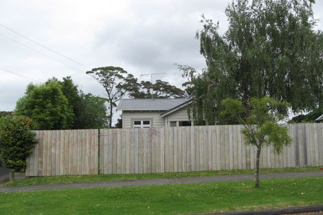 Photo of property in 6a Waiari Road, Conifer Grove, Takanini, 2112