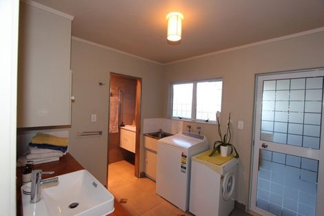 Photo of property in 130 Sydney Terrace, Takapau, 4203