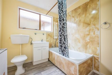 Photo of property in 15a Lenox Grove, Johnsonville, Wellington, 6037