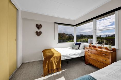 Photo of property in 46 Heaphy Road, Opunake, 4616