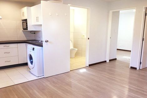 Photo of property in 64 Sunset Road, Unsworth Heights, Auckland, 0632