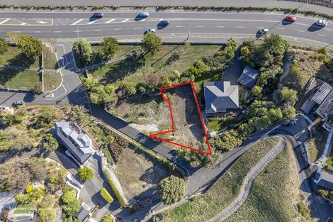 Photo of property in 2/1 The Brae, Mount Pleasant, Christchurch, 8081