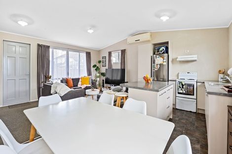 Photo of property in 93a Porchester Road, Papakura, 2110