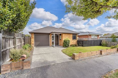 Photo of property in 1a Rossiter Avenue, Redwood, Christchurch, 8051