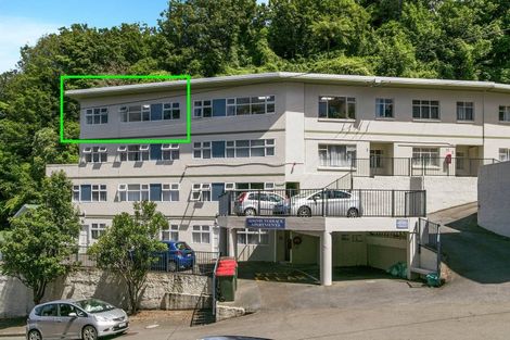 Photo of property in Parkland Flats, 17/51 Adams Terrace, Kelburn, Wellington, 6021
