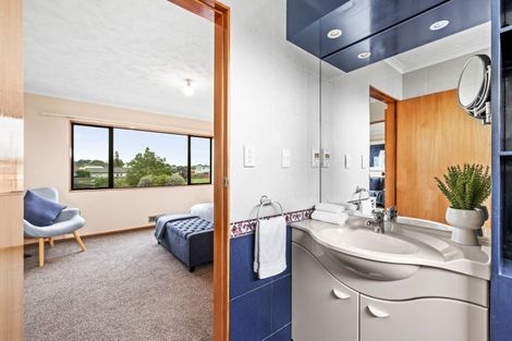 Photo of property in 55a Avenue Road, Greenmeadows, Napier, 4112