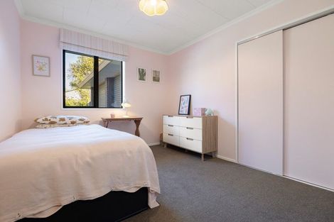 Photo of property in 144 Beacon Point Road, Wanaka, 9305