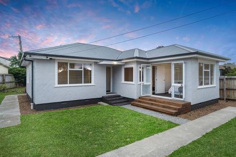 Photo of property in 21 Marriotts Road, North New Brighton, Christchurch, 8083