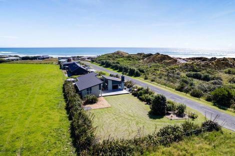 Photo of property in 265 Tai Road, Opunake, 4681