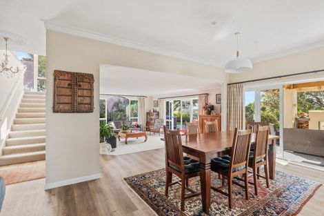 Photo of property in 305 Mangorei Road, Merrilands, New Plymouth, 4312