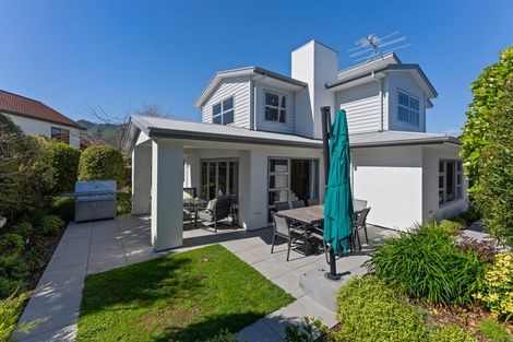 Photo of property in 19 Hurunui Street, Waikanae, 5036