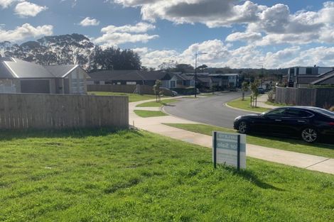 Photo of property in 7 Dida Park Drive, Kumeu, 0810