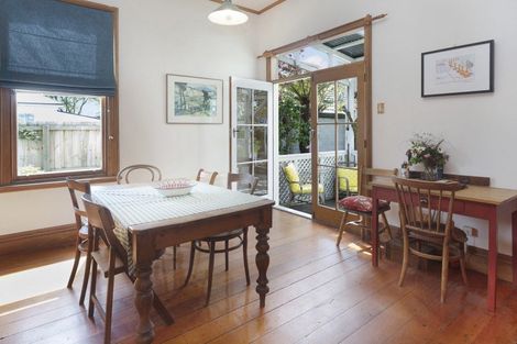 Photo of property in 86 Colombo Street, Beckenham, Christchurch, 8023