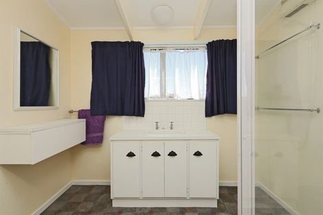 Photo of property in 18 Duckworth Crescent, Greenmeadows, Napier, 4112