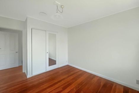 Photo of property in 30 Douglas Crescent, Fairfield, Hamilton, 3214